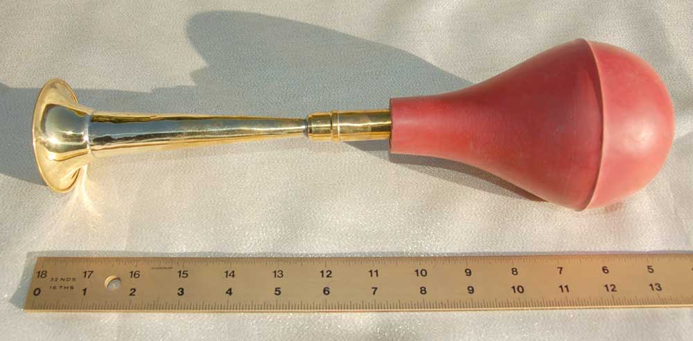 14inch-straight-narrow-squeeze-horn